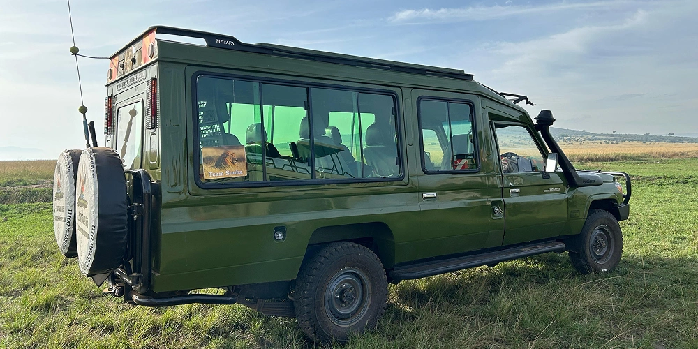 Safari Land Cruiser